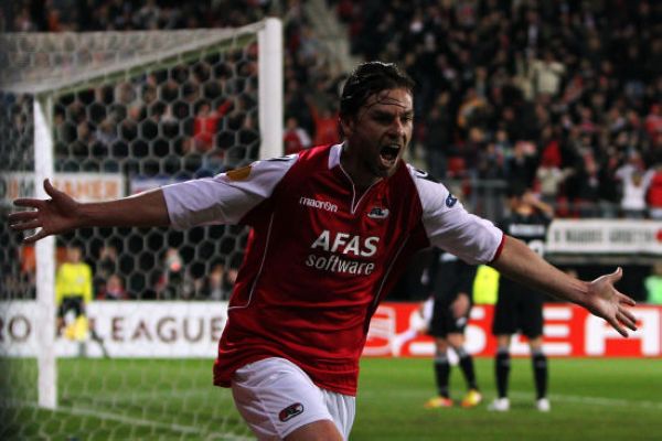 而现役仅9 而现役仅9